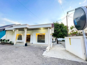 RedDoorz Syariah near Jalan Dieng 6